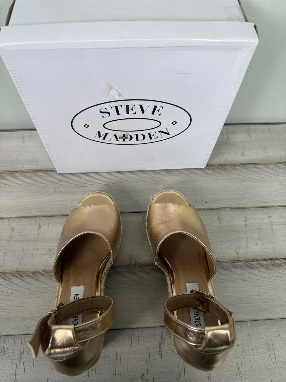 Steve Madden Gorgeous Rose Gold Wedge With Ankle Straps Size 8.5